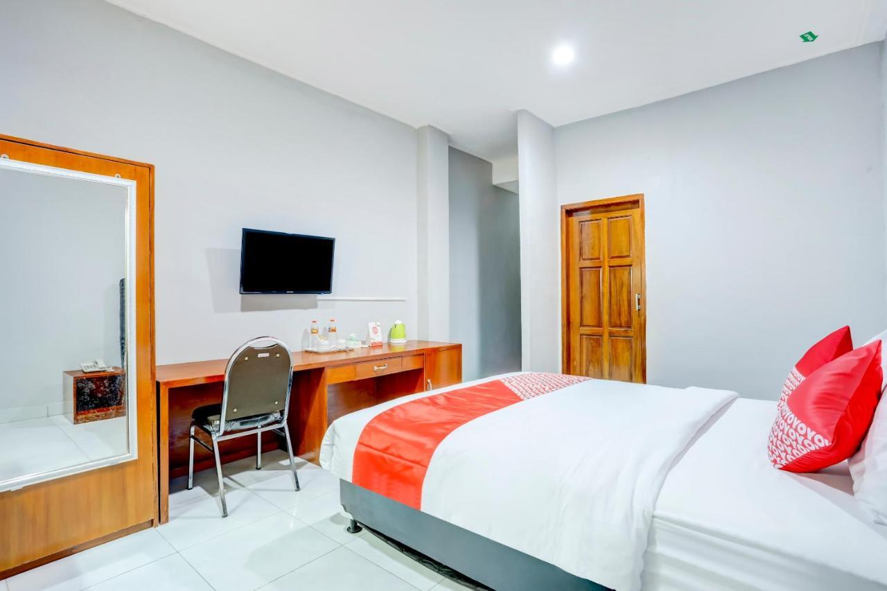 Oyo 90089 Hotel Satria Syariah Denpasar Kültér fotó