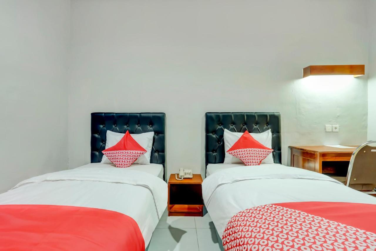 Oyo 90089 Hotel Satria Syariah Denpasar Kültér fotó