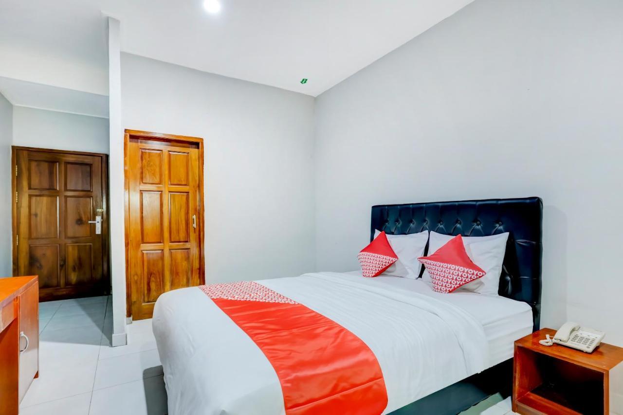 Oyo 90089 Hotel Satria Syariah Denpasar Kültér fotó