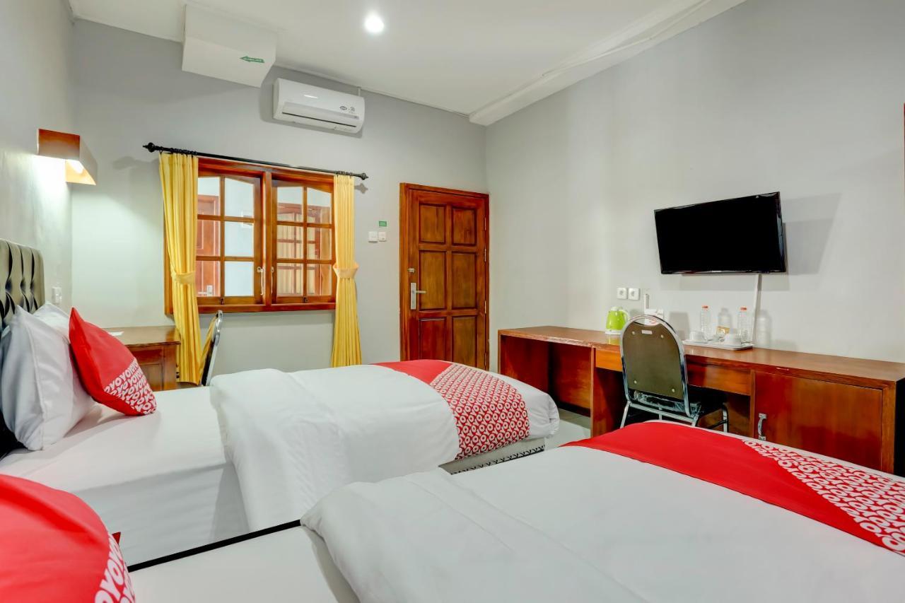 Oyo 90089 Hotel Satria Syariah Denpasar Kültér fotó