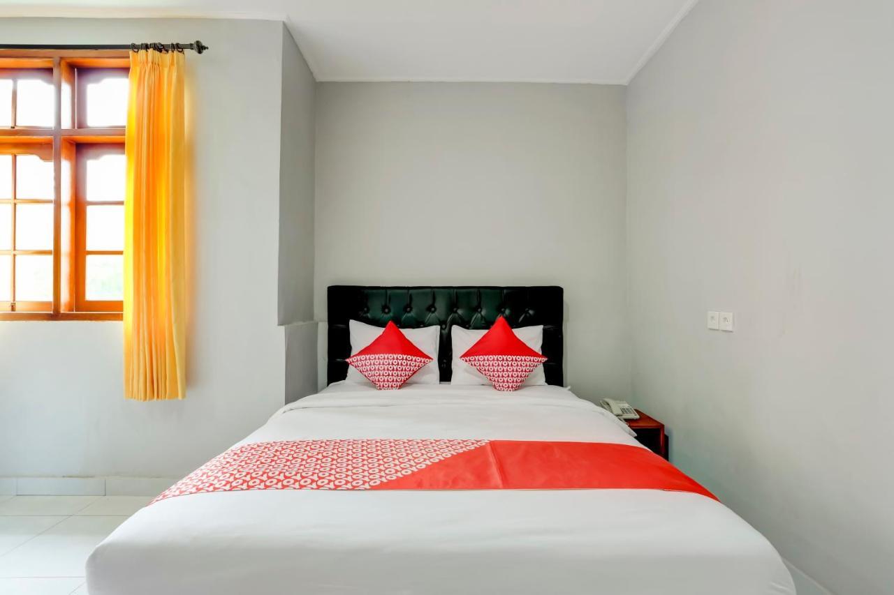 Oyo 90089 Hotel Satria Syariah Denpasar Kültér fotó